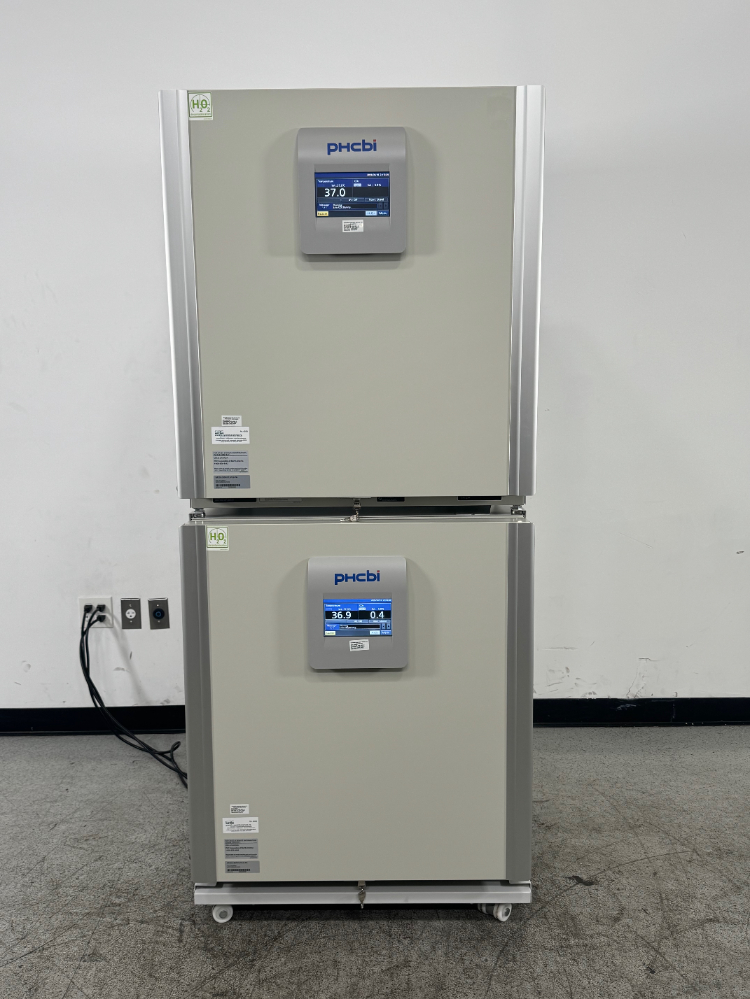 Image of PHCBI CO2 Doublestack Incubator